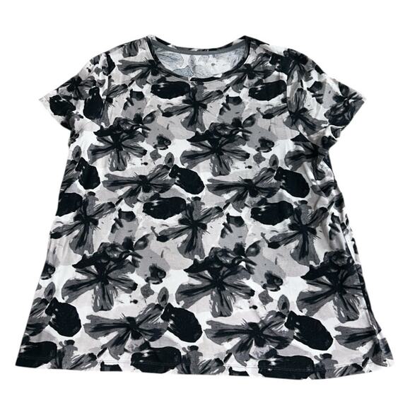 St. John's Bay Black Floral Blouse Sz 1X Cotton Short Sleeve Top Soft Stretch - Picture 5 of 5